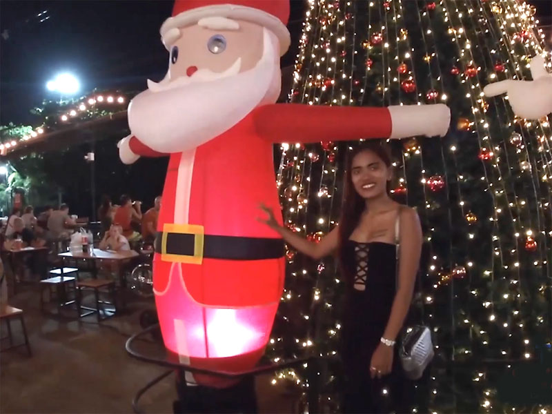 ▷ Christmas eve with his hot Asian teen girlfriend was such a blast picture