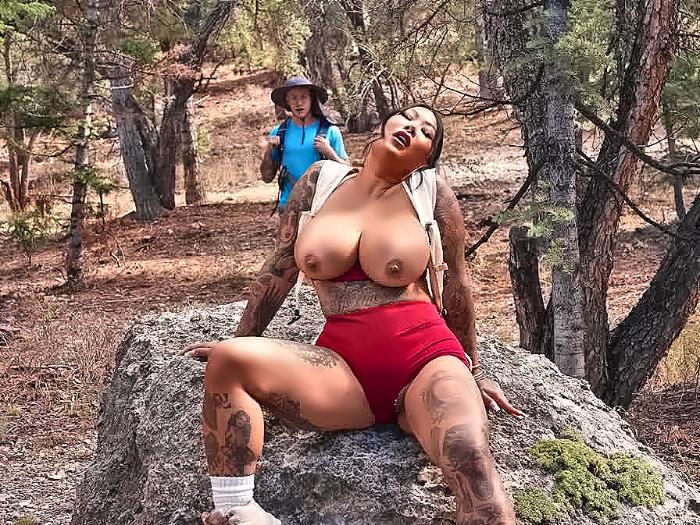 Hot Hiker Humps Park Perv