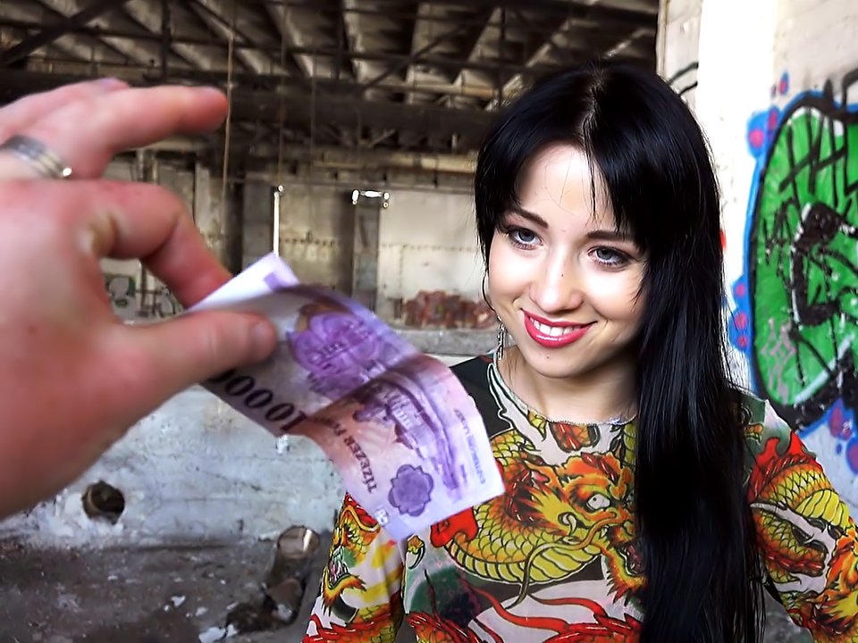 Секс за деньги русские девушки - 3000 качественных видео