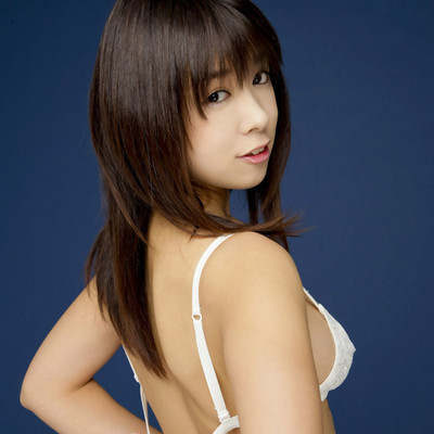 All Gravure - Showing Off